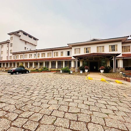Apartamento Condominio Quisisana Centro Pocos De Caldas Lazer Completo, Uma Estrutura De Resort Buitenkant foto