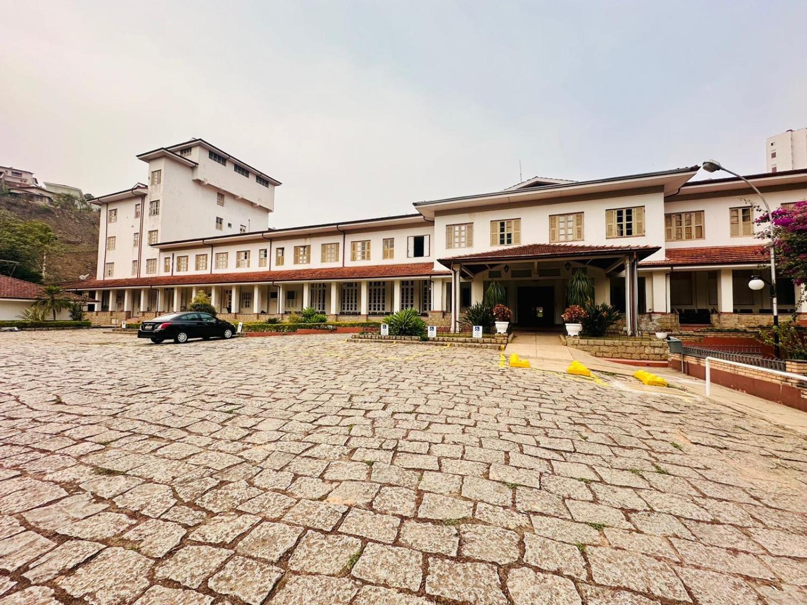 Apartamento Condominio Quisisana Centro Pocos De Caldas Lazer Completo, Uma Estrutura De Resort Buitenkant foto